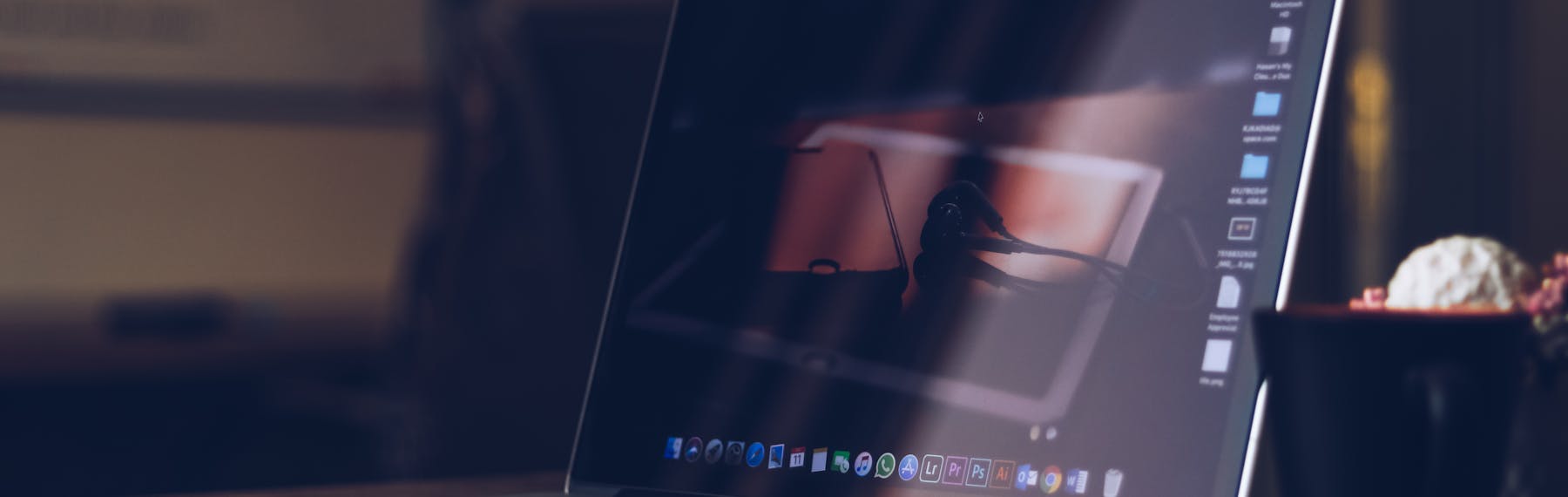 Máy Tính Xách Tay